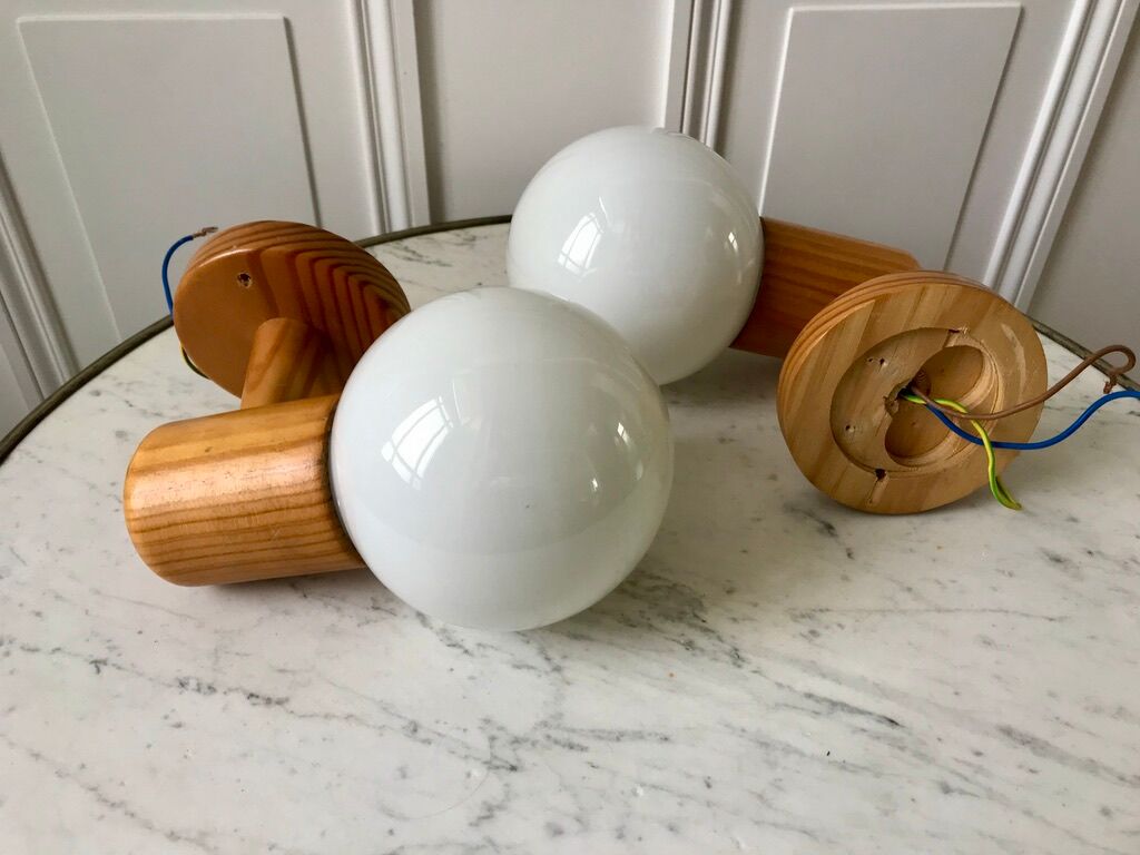 Pair of opline sconces and blond wood pine desgin years 60-70