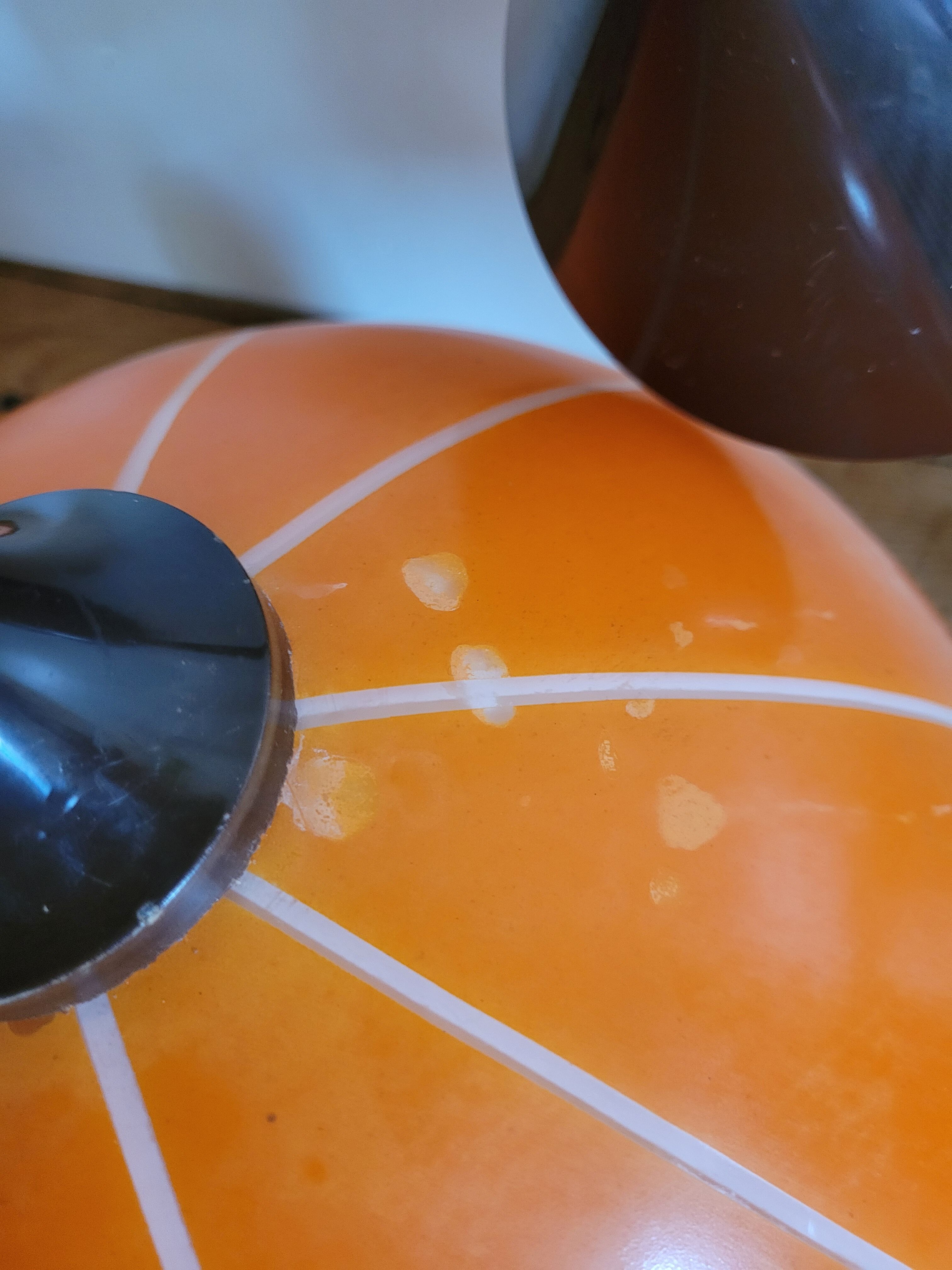 Orange opaline suspension