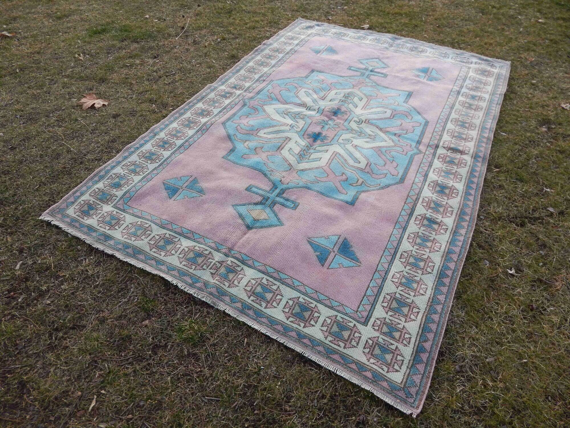 Vintage Turkish Oushak rug 158x233 cm