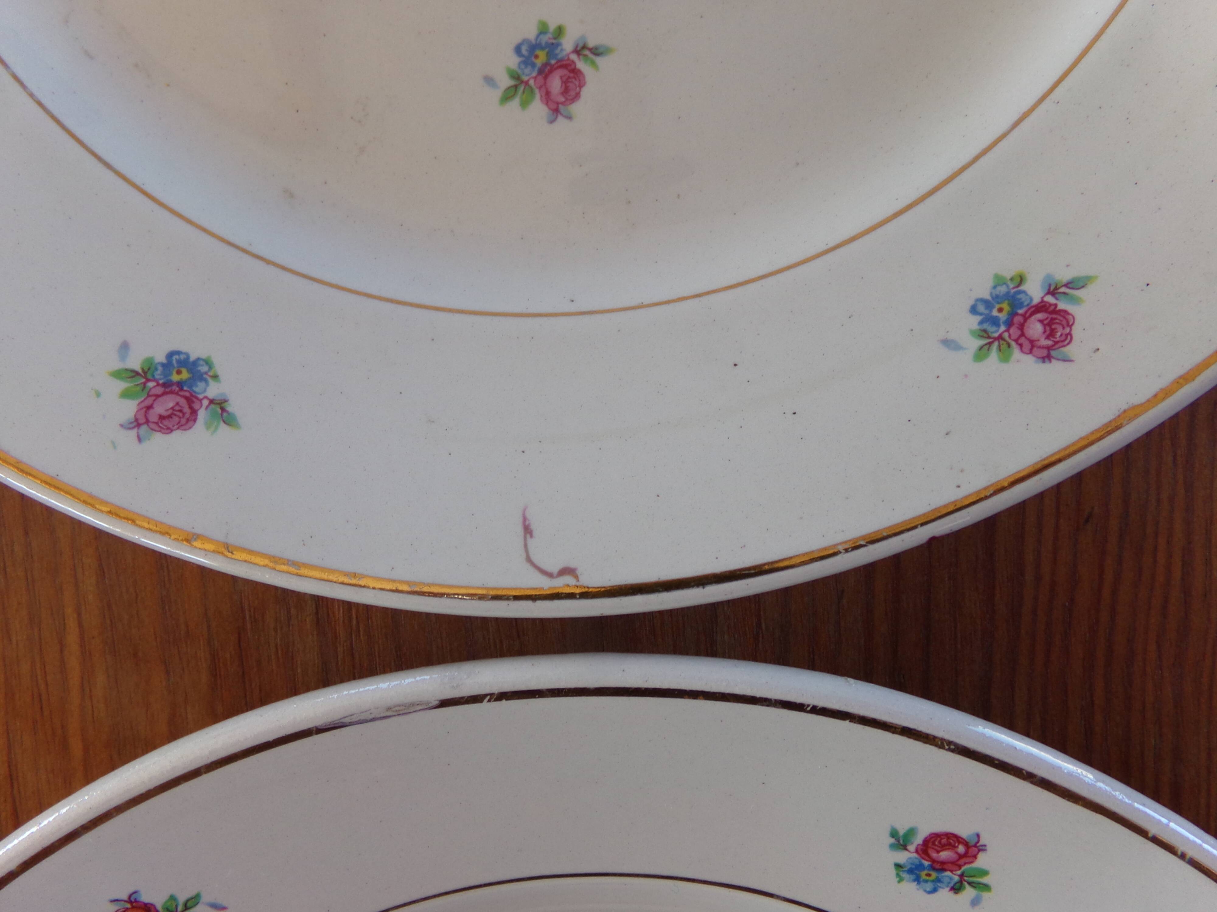 Set of 4 old flat plates Luneville
