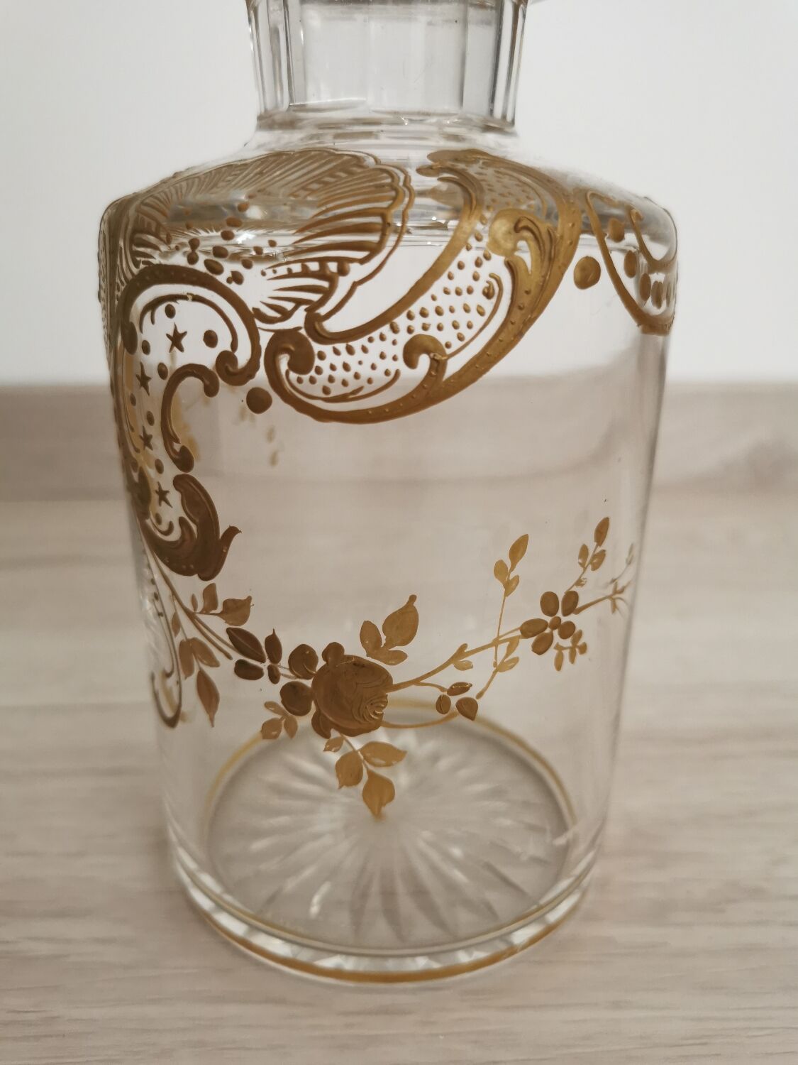 Art Deco decanter, hand-painted