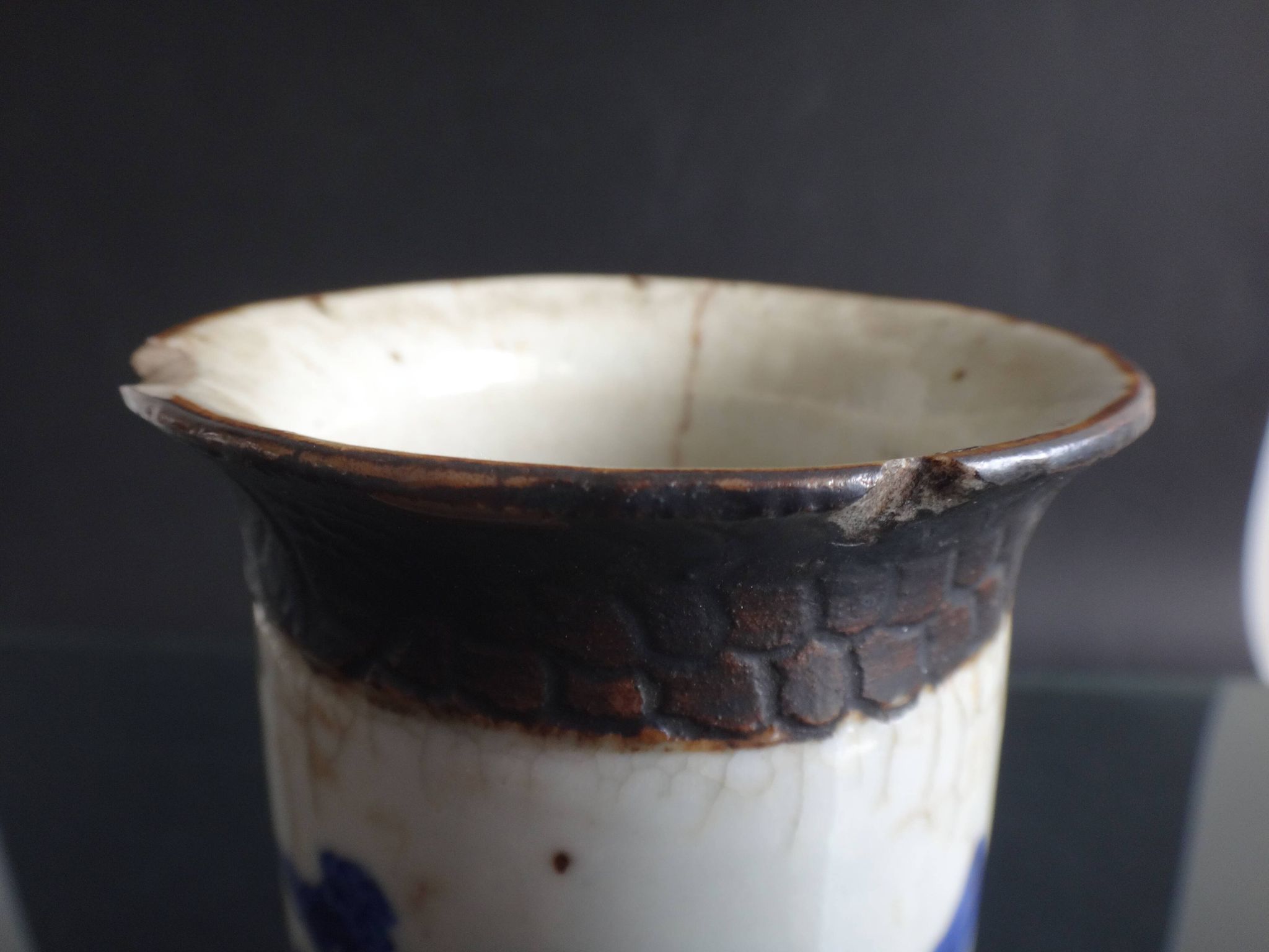 Former Chinese roll vase nanjing China white blue porcelain Qing XIX brand