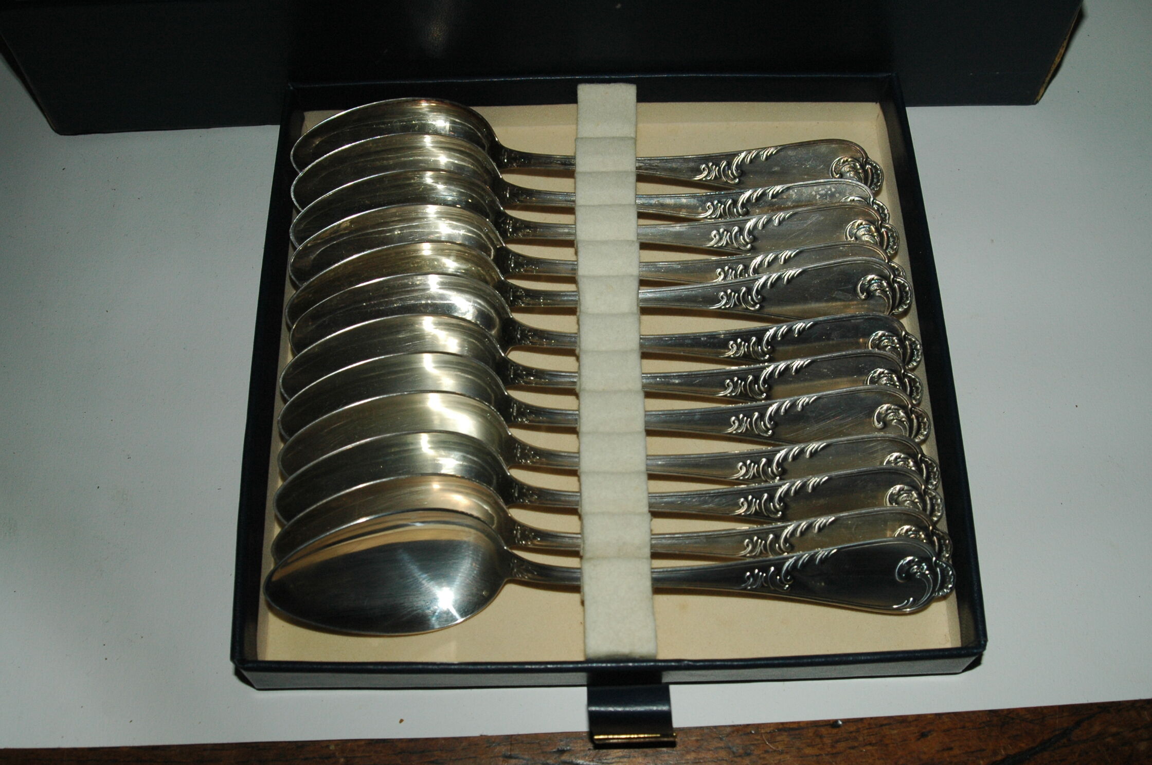 Auerhahn silver metal cutlery set