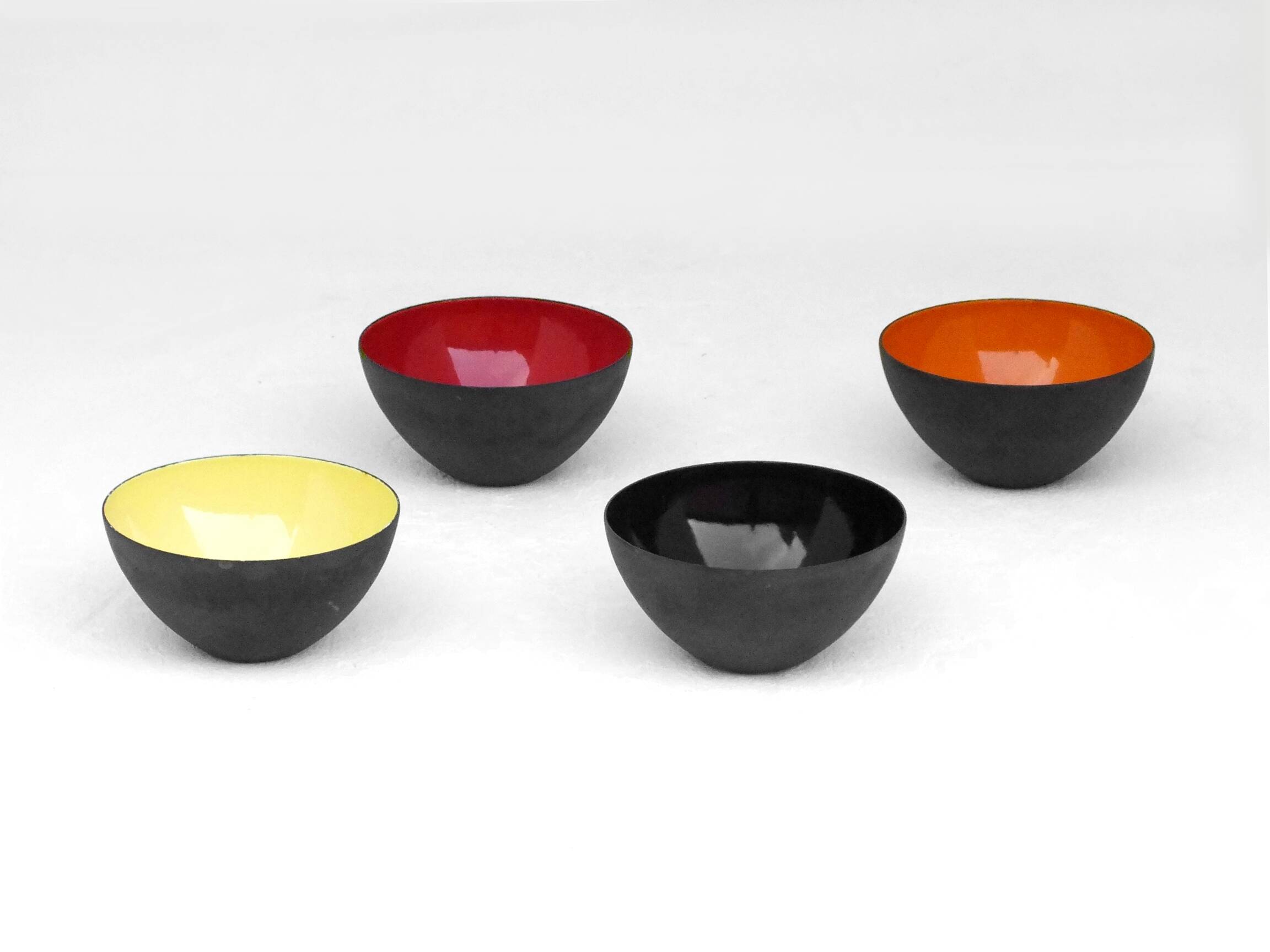 1  bowl first edition by Herbert Krenchel Krenit 1954
