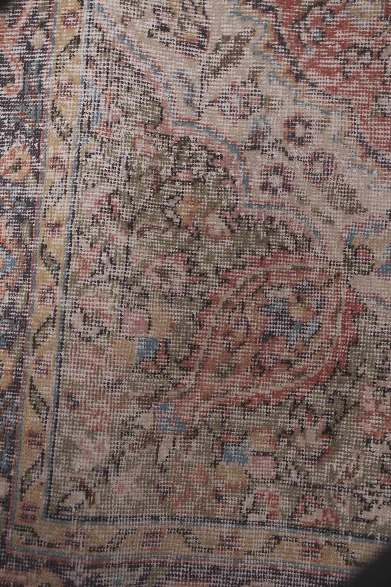Vintage Turkish rug handmade 193x309 cm