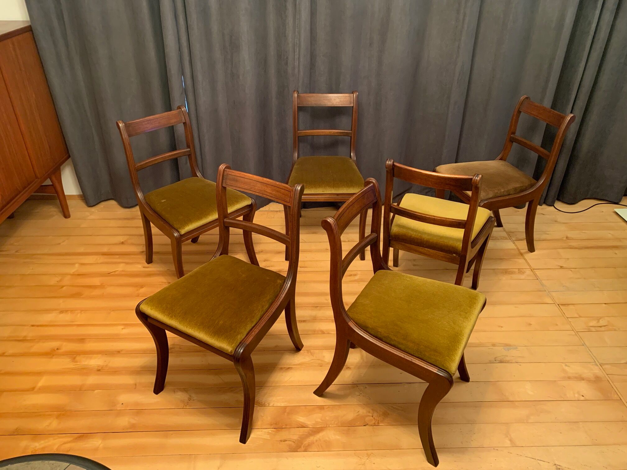 Ensemble de six chaises Regency Bevan Funnell Ltd Reprodux Angleterre années 1970