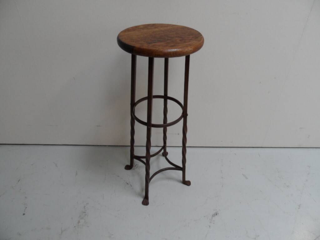 Table d'appoint ronde en métal industriel