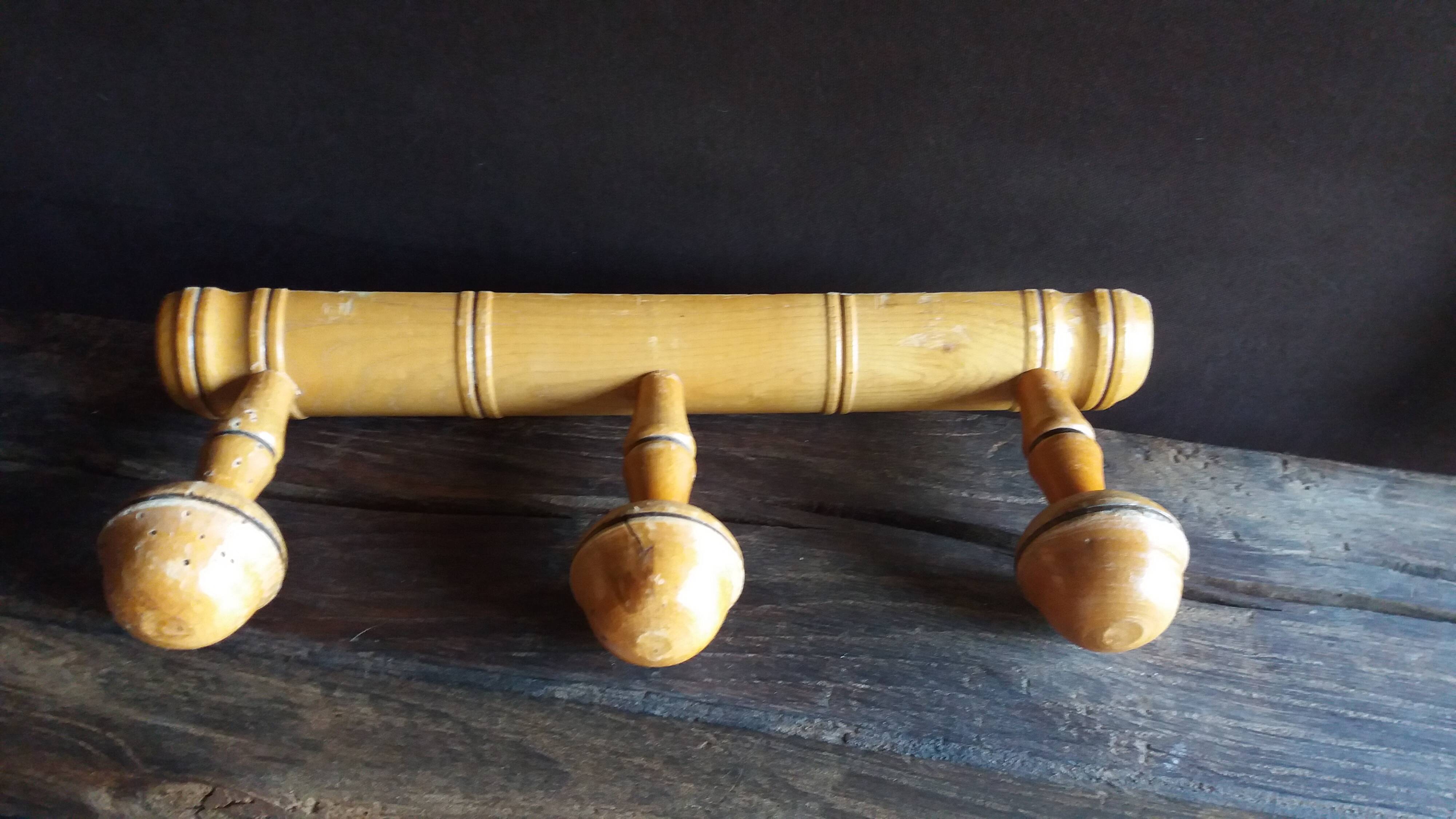 Porte manteau mural en bois façon bambou à 3 patères forme champignon