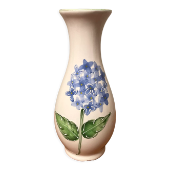 Vase en porcelaine avec peinture en relief de myosotis