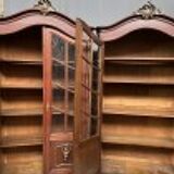 Pair of display cabinets in Louis XV style. Hand-painted in gold, carved from solid oak.