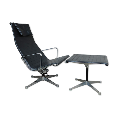 Fauteuil Lounge Chair EA124 & Ottoman EA125 par Charles & Ray Eames pour Herman Miller 1960s