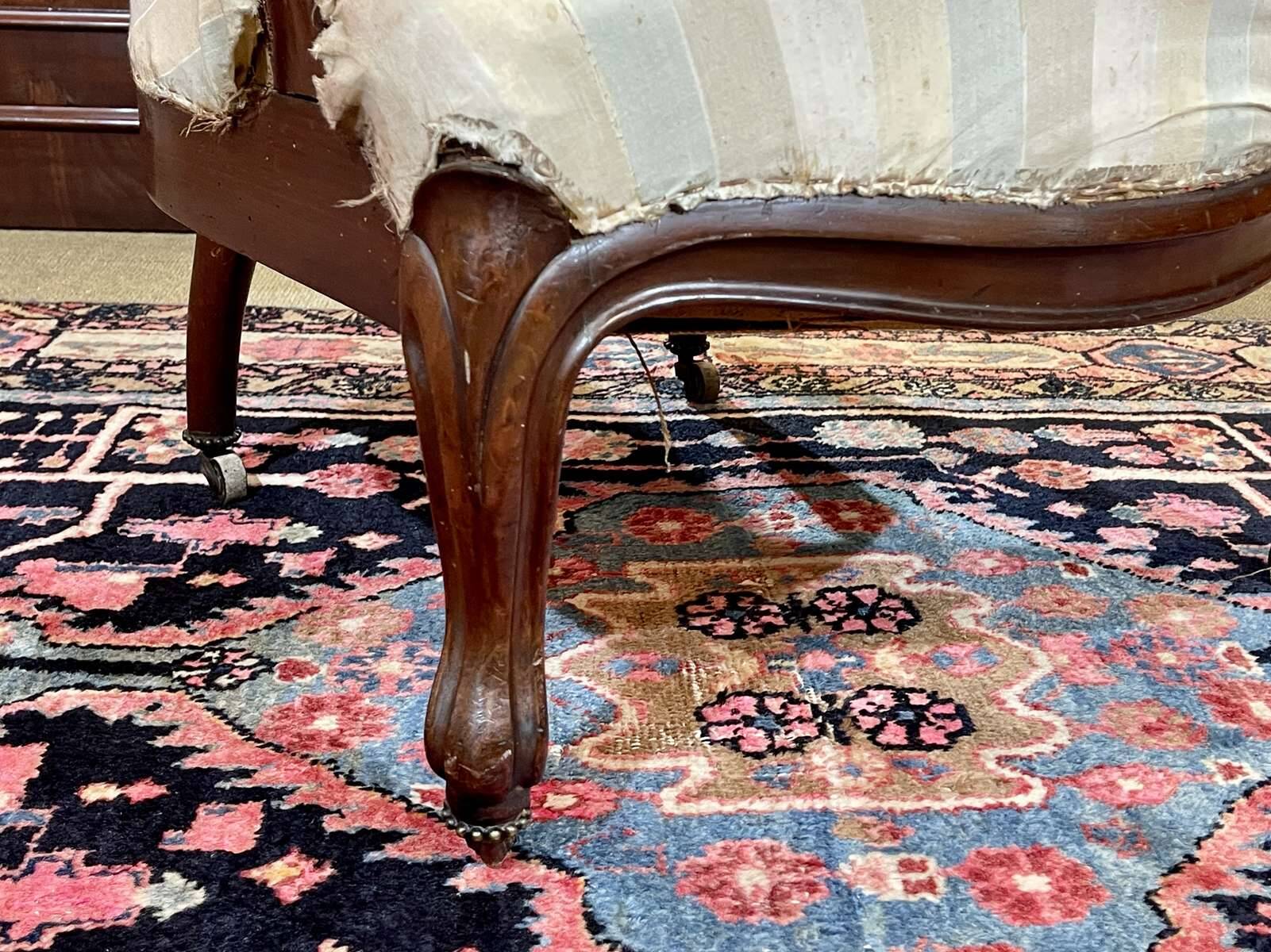 Napoleon III bergère in mahogany from the late 19th century to be reupholstered.