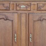 Sumptuous solid oak sideboard, 18th century provincial work