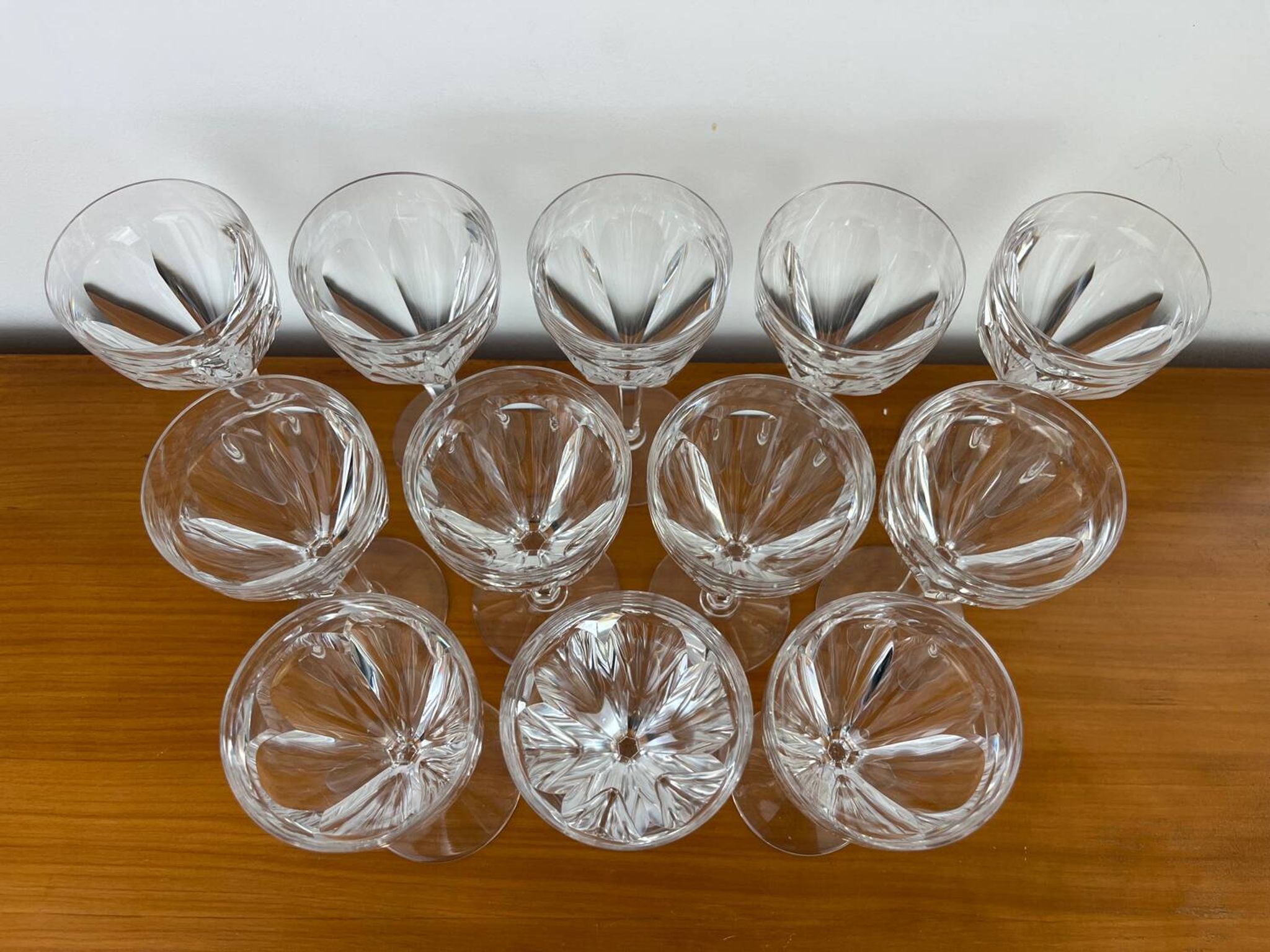 12 crystal wine glasses Lorraine Lemberg Bristol size