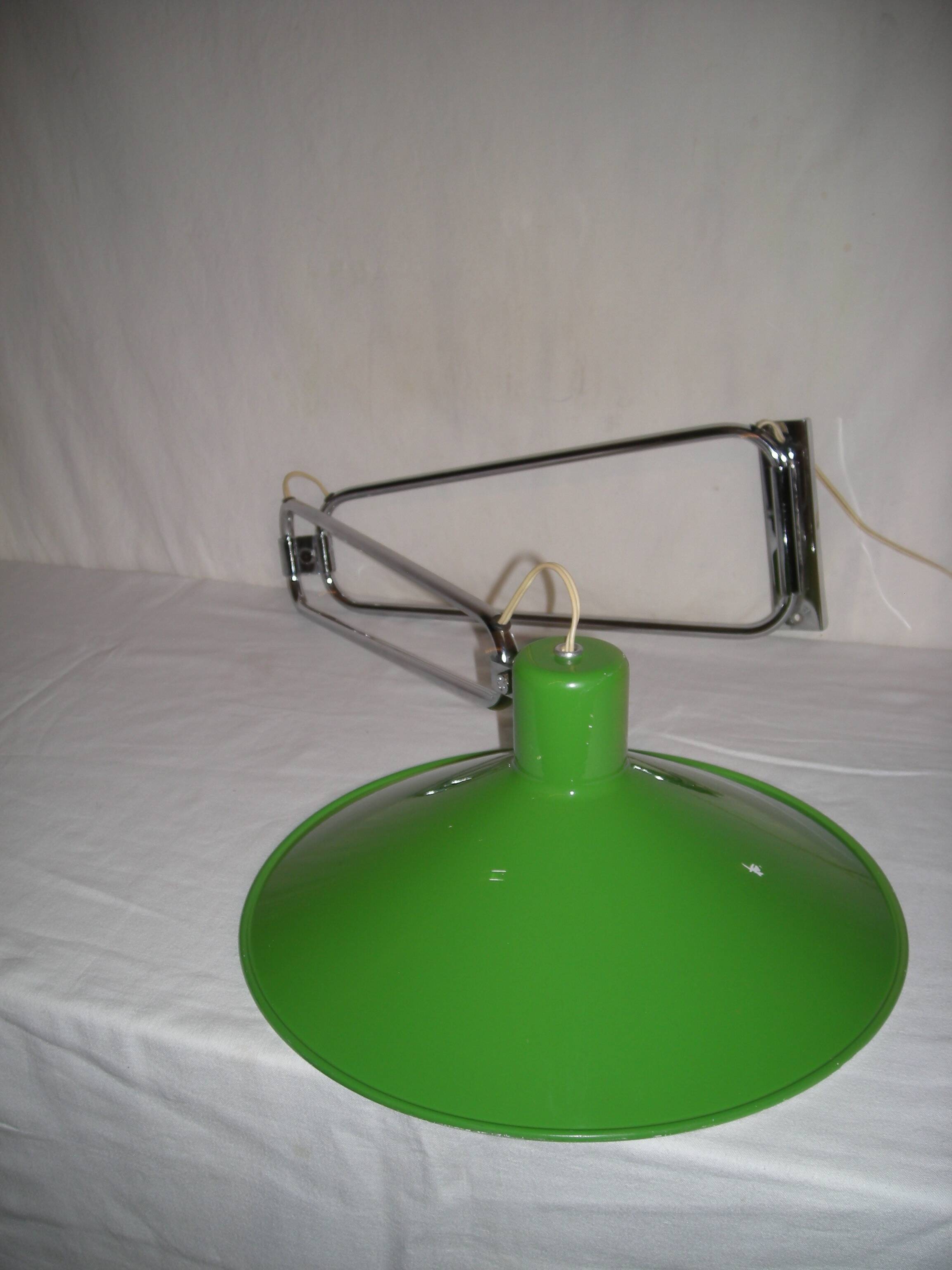 Articulated arm wall lamp from the 60s