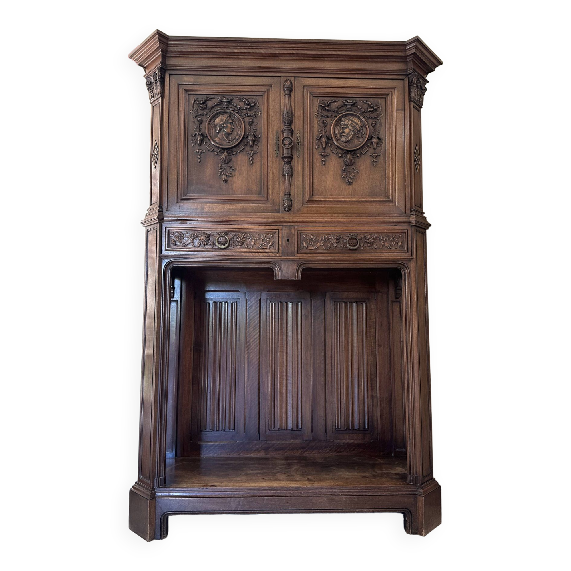 HAENTGES FRÈRES Renaissance style cabinet in carved walnut, late 19th century