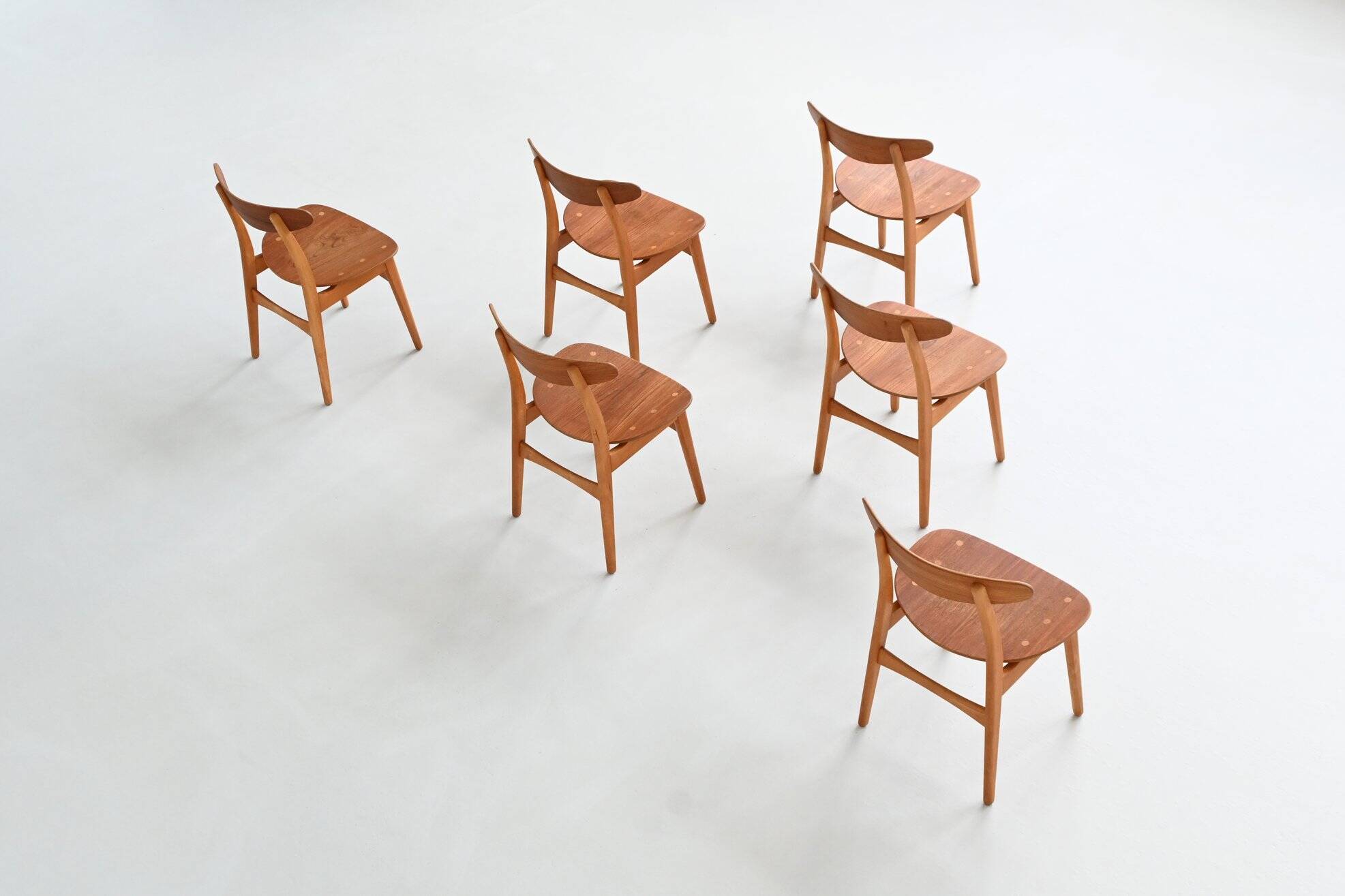 Chaises de salle à manger Hans Wegner Sawbuck CH30 Carl Hansen & Son Danemark 1952