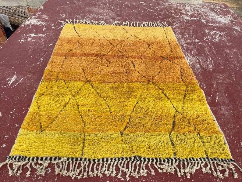 Moroccan Beni Ouarain rug 300 × 200 cm – saffron yellow and black