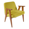 Fauteuil 366 designer J. Chierowski icône des années 60, velours jaune