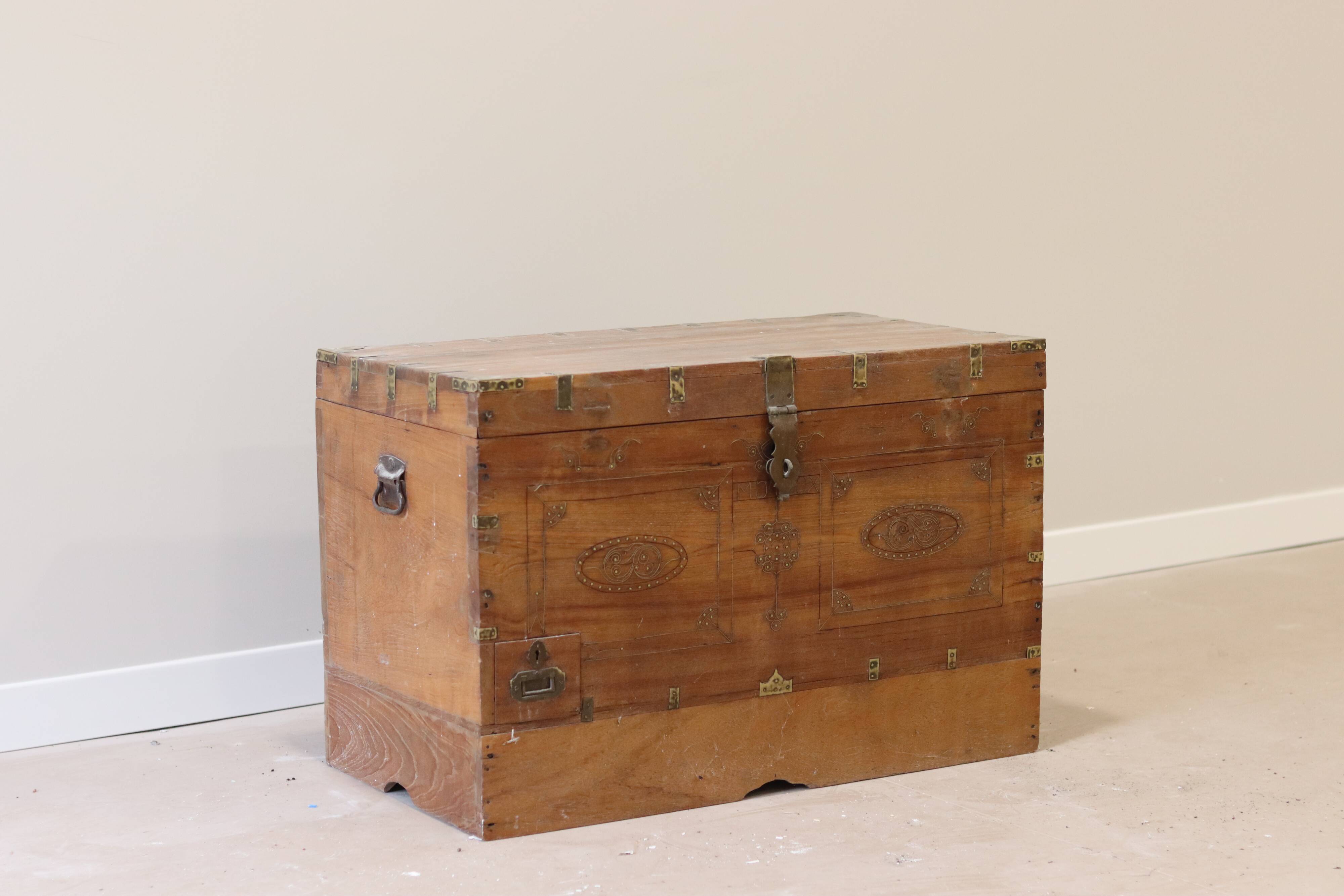 Wedding furniture - Small Indian wedding chest