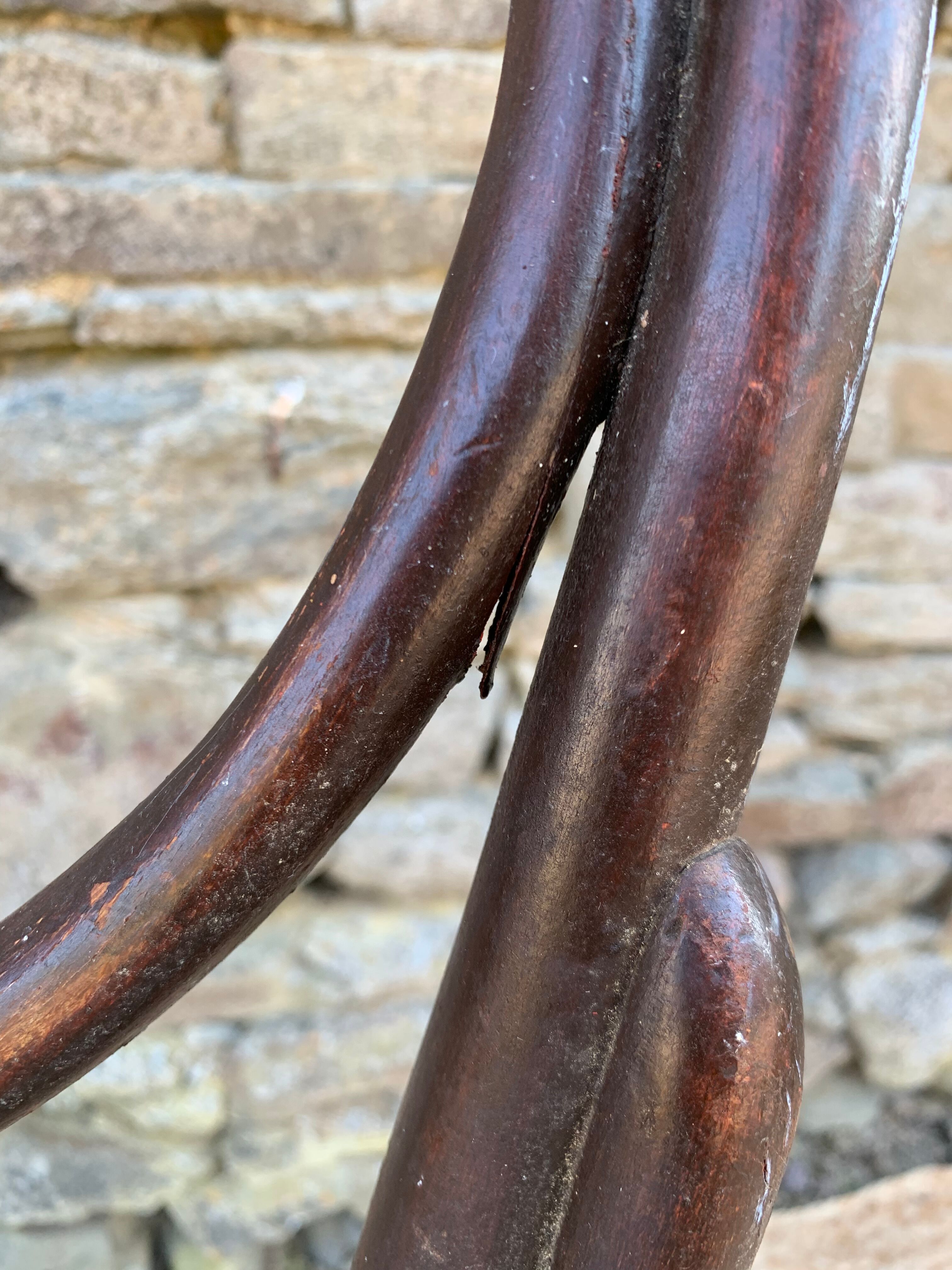 Pair of chairs Thonet n°28 model heart late nineteenth