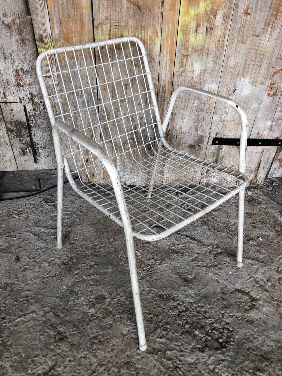 Ancien fauteuil emu rio metal blanc vintage