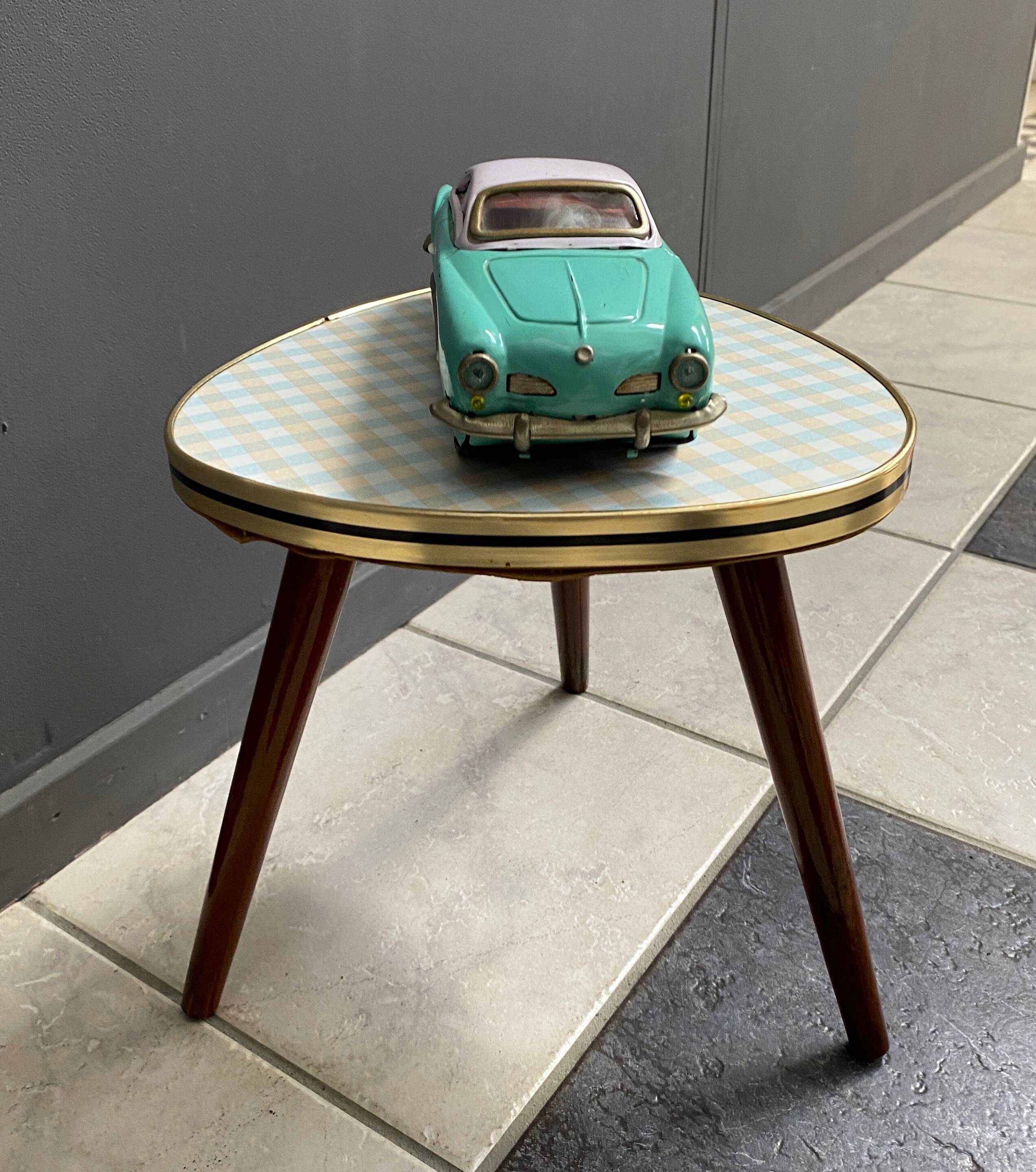 Vintage triangle shape plant / side tabel 1960s