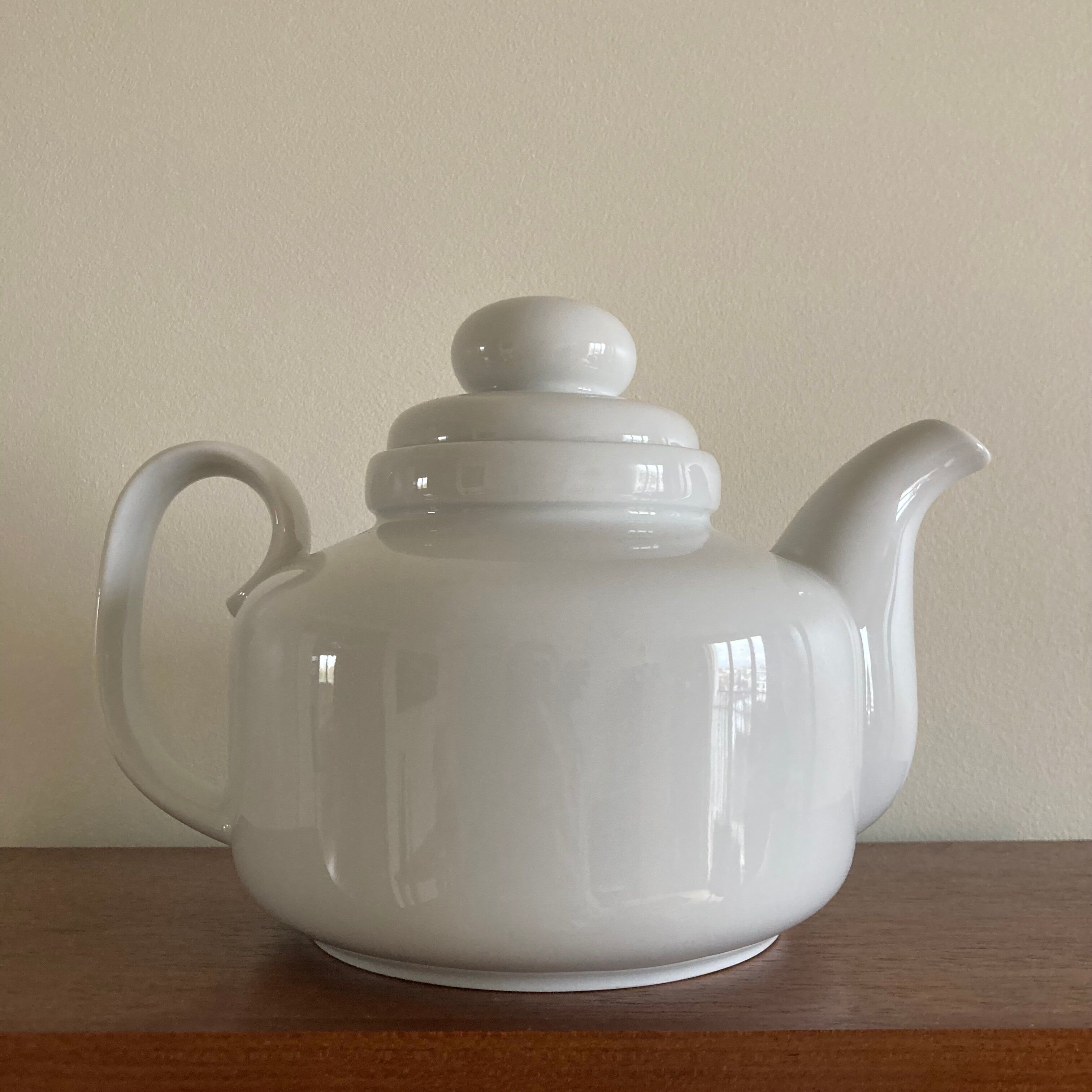 Winterling white porcelain teapot
