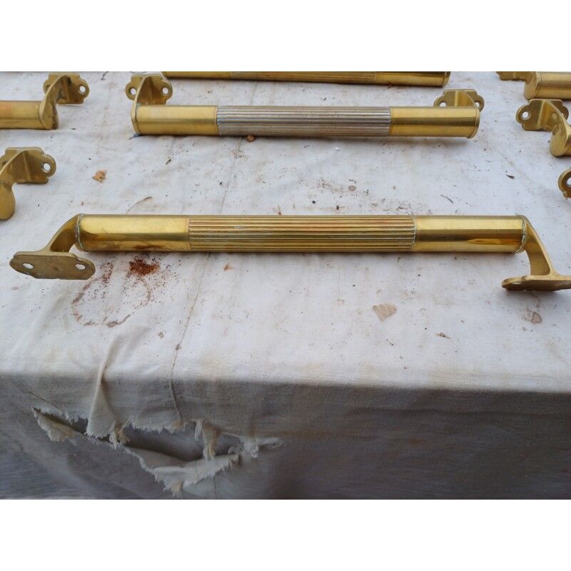 Lot de 12 poignées de portes en laiton art déco