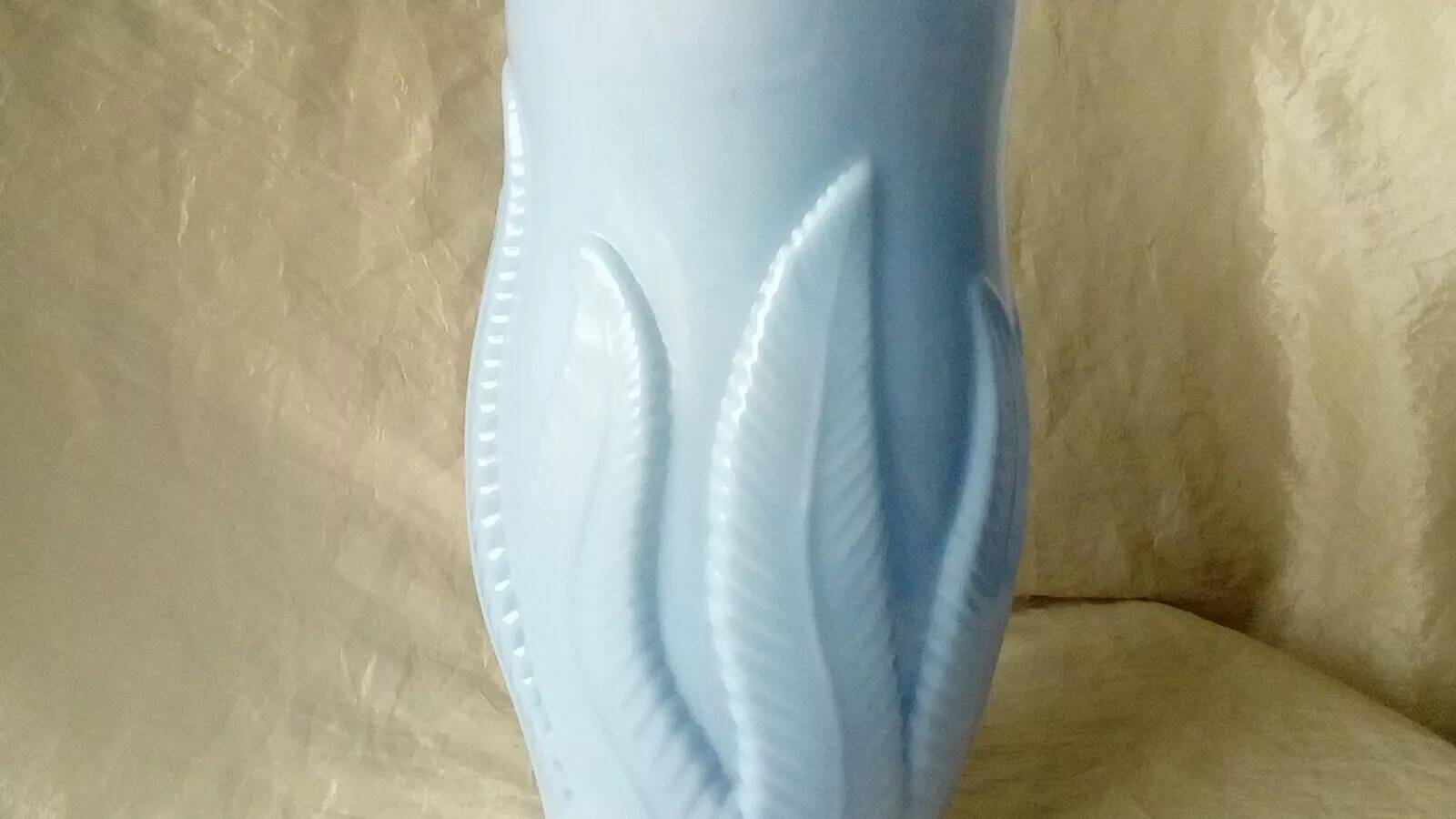 Opaline vase with flames and foliage decoration in relief, art nouveau period