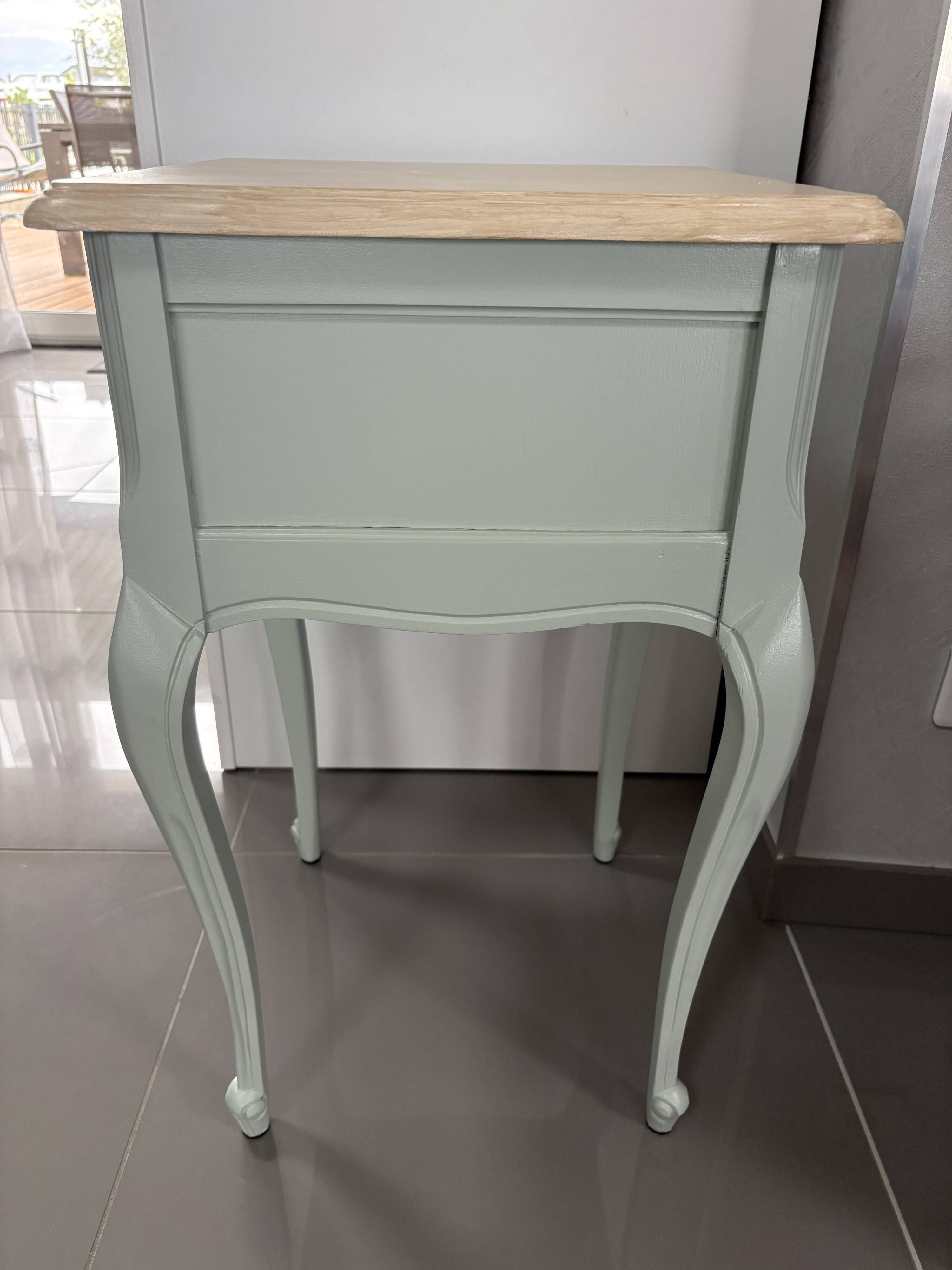 Refurbished bedside table in vintage/country chic style