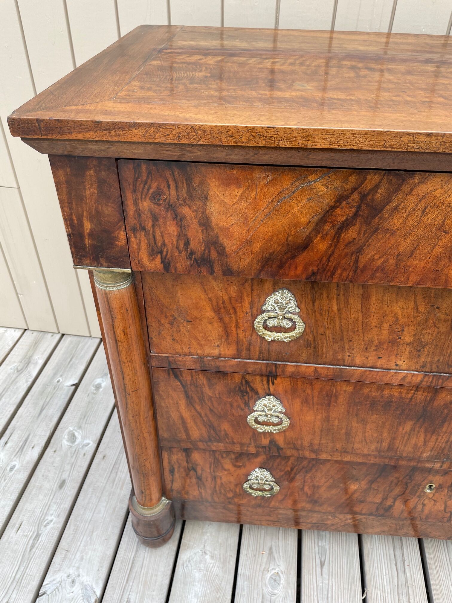 Empire Dresser