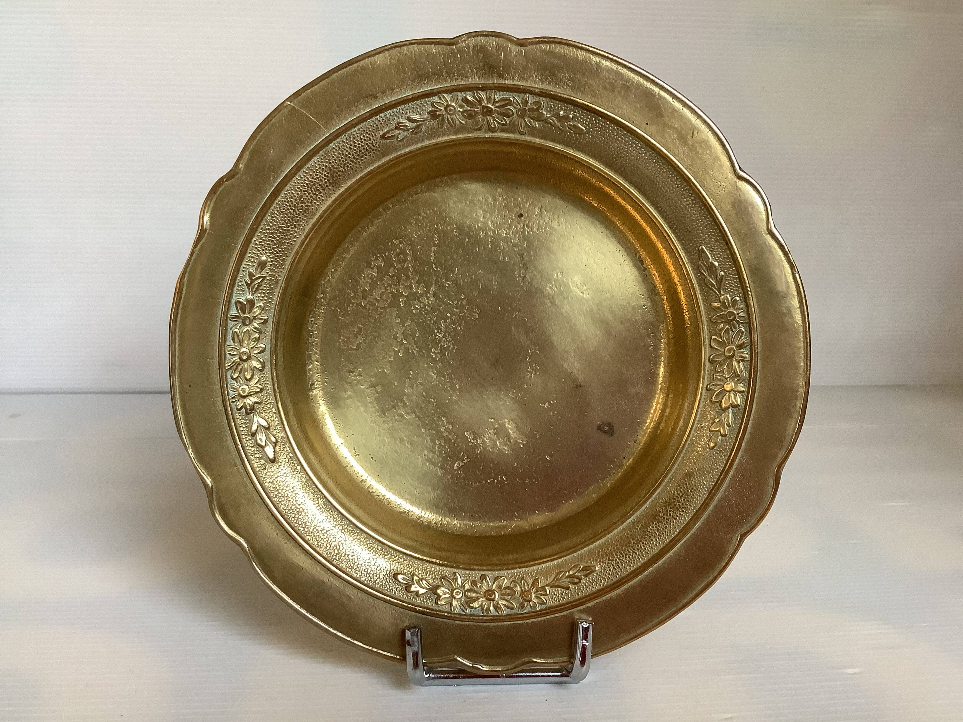Brass flower patterned catchall tray