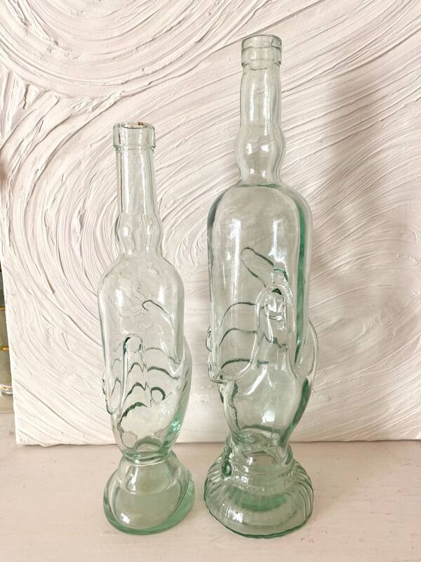 Bouteilles vintage mains Italie
