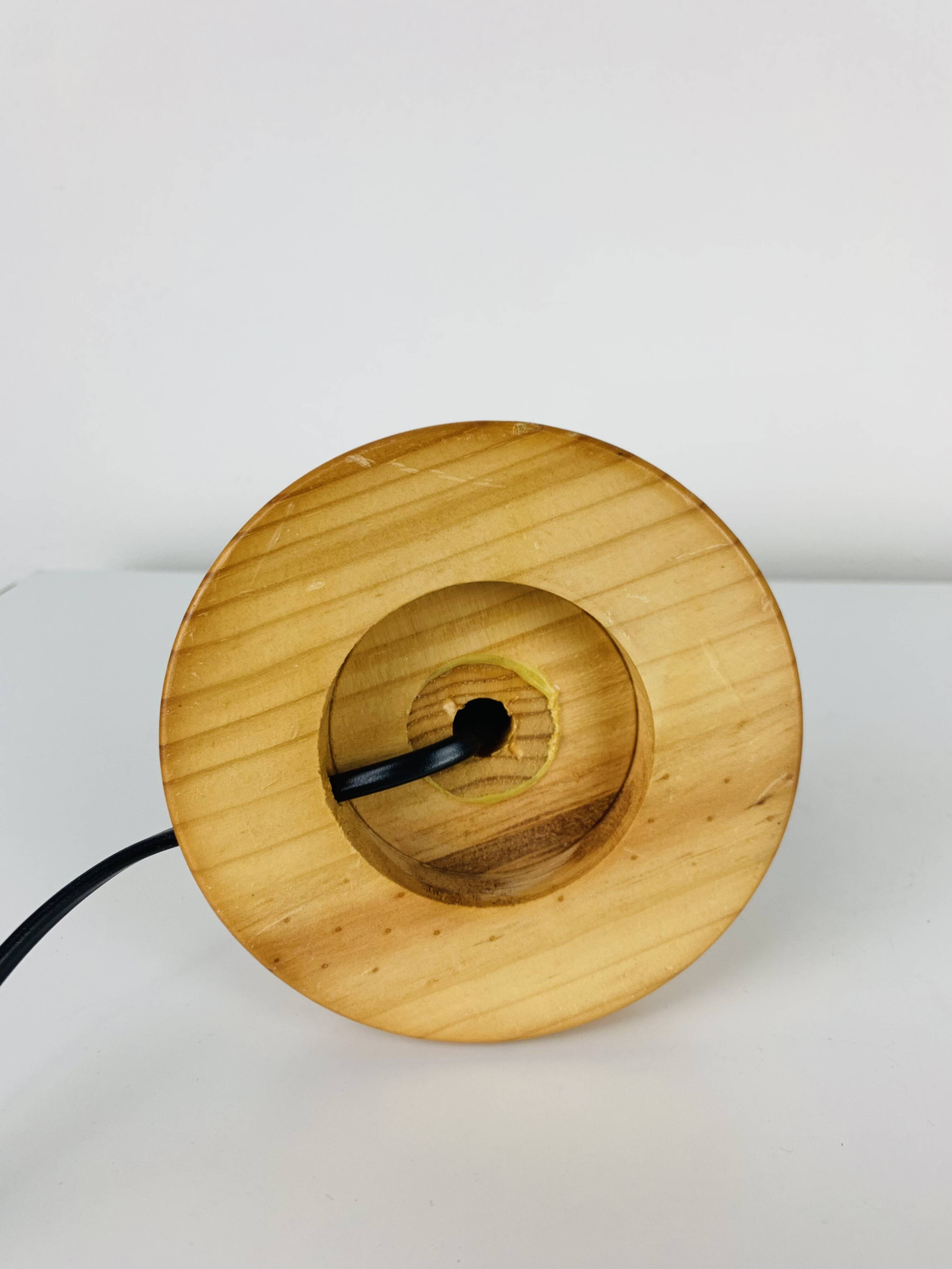 Lampe en pin massif, années 70