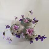 Vase pique flower signed