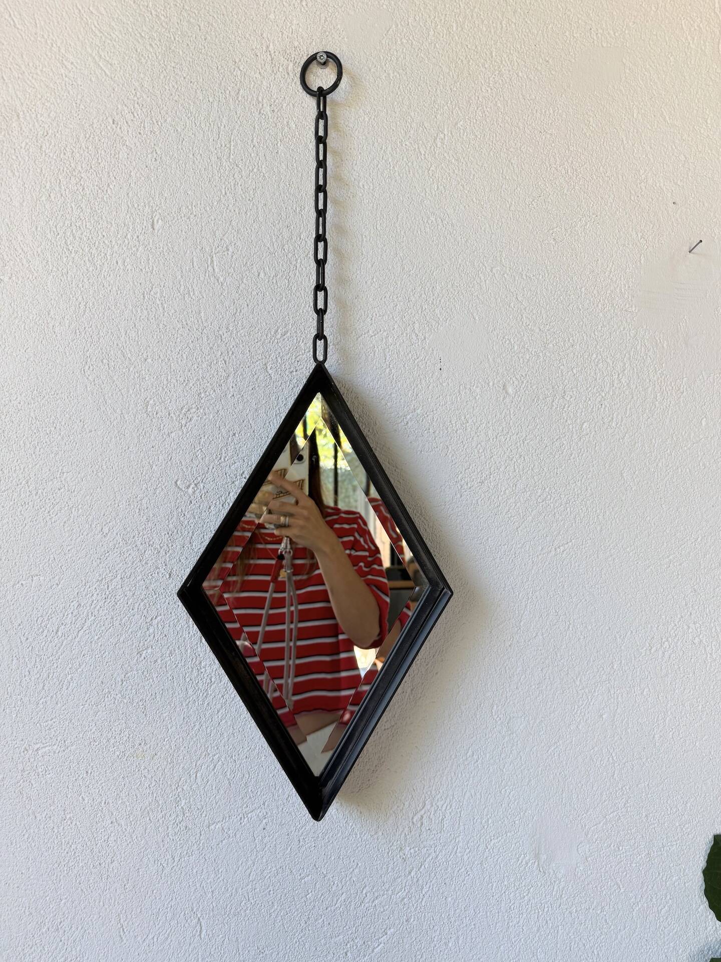 Miroir brutaliste losange en fer
