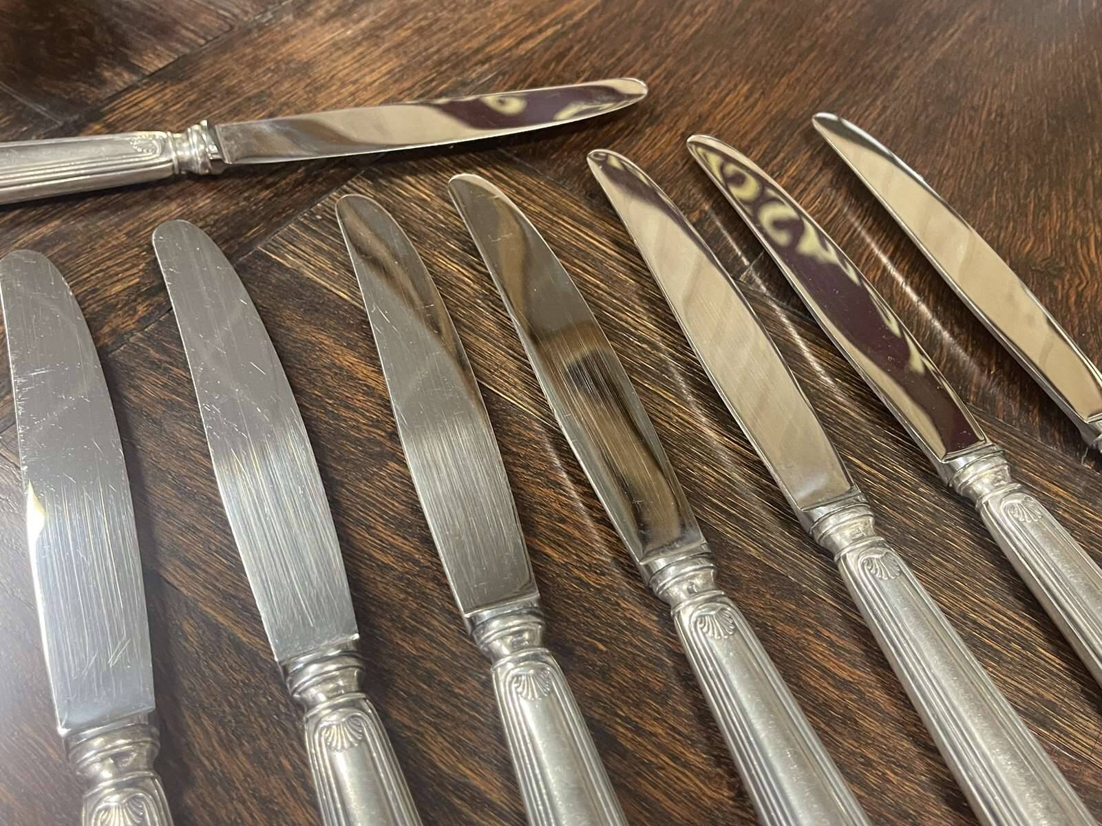 Set of 12 silver-plated metal knives, shell model, from CAILAR BAYARD