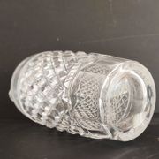 Ensemble de trois vases en cristal et en verre