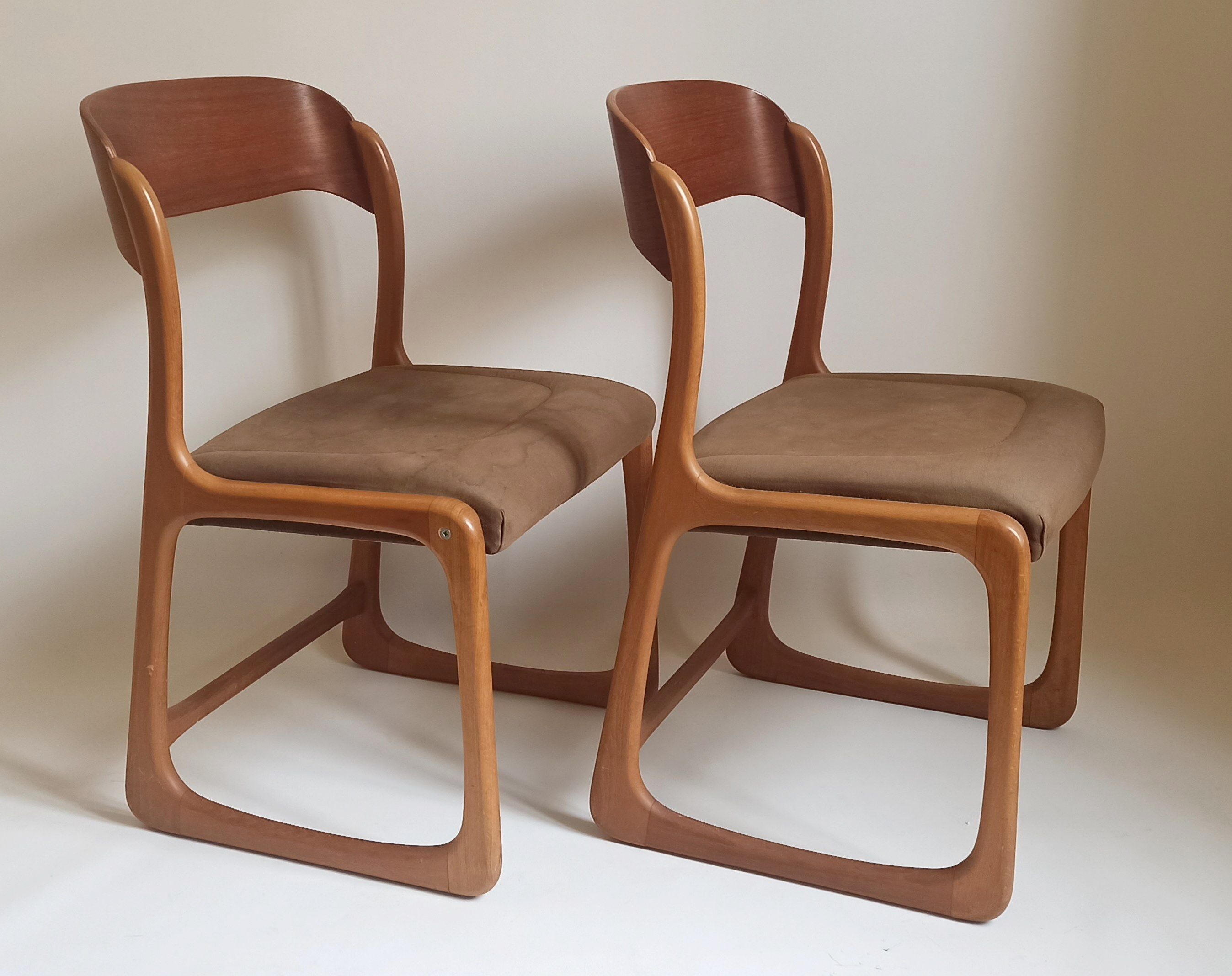 Pair of chairs Baumann sled feet 60s