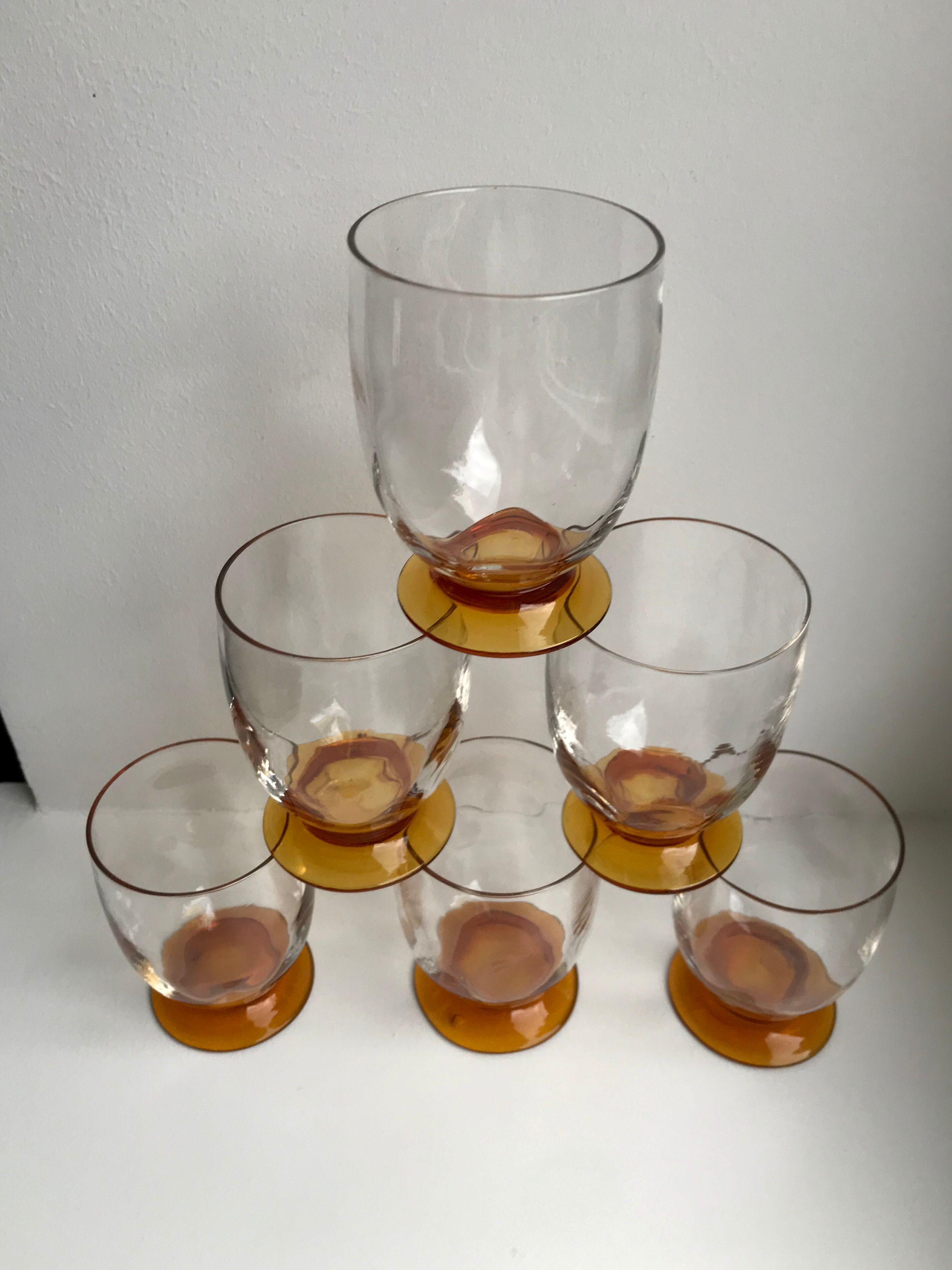 Set of 6 shot glasses with amber foot art deco 30s