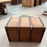 Old travel trunk "Be a Father" Lille