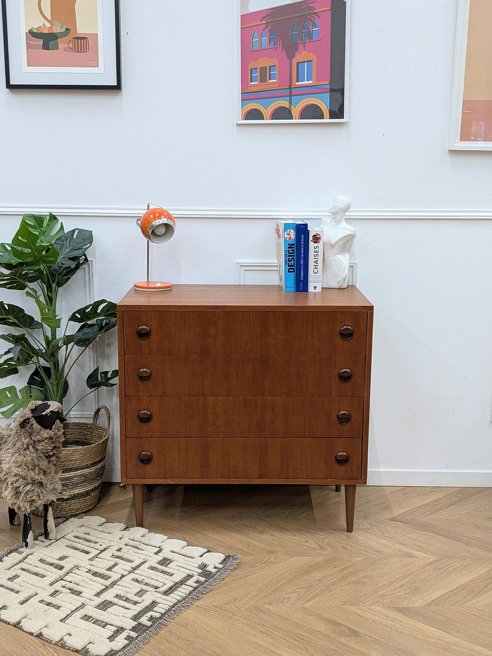Scandinavian chest of drawers