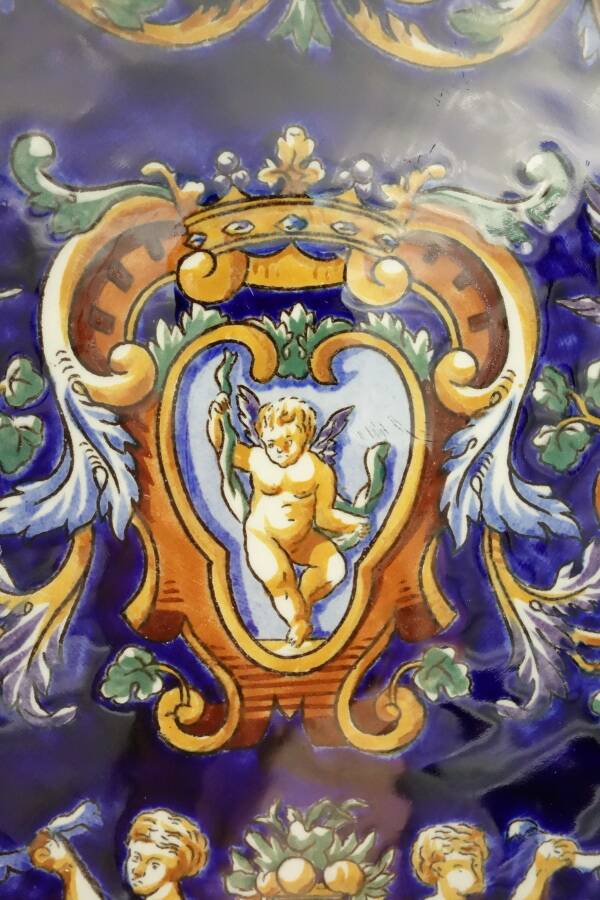 Melonniere faience Gien Renaissance decor blue background