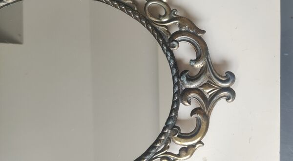Ancien miroir ovale de style Baroque, Rococo en régule doré