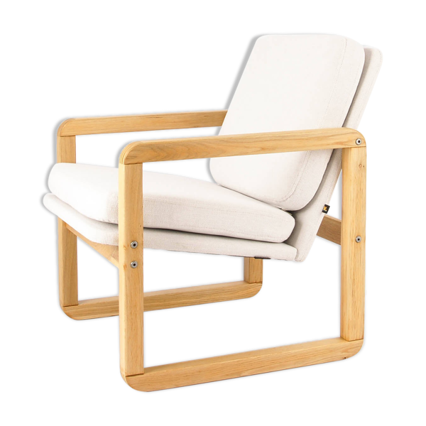 Fauteuil vintage, minimalisme, style scandinave, forme pure