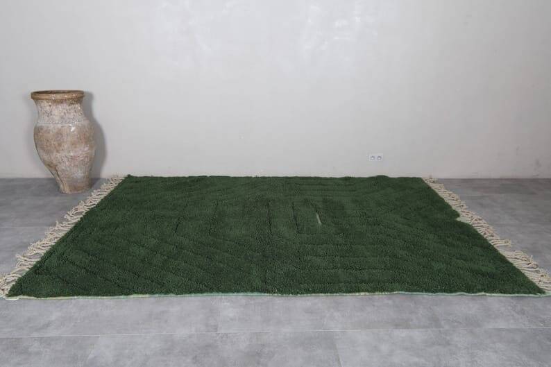 Handmade pure wool rug, size 200x300 cm.