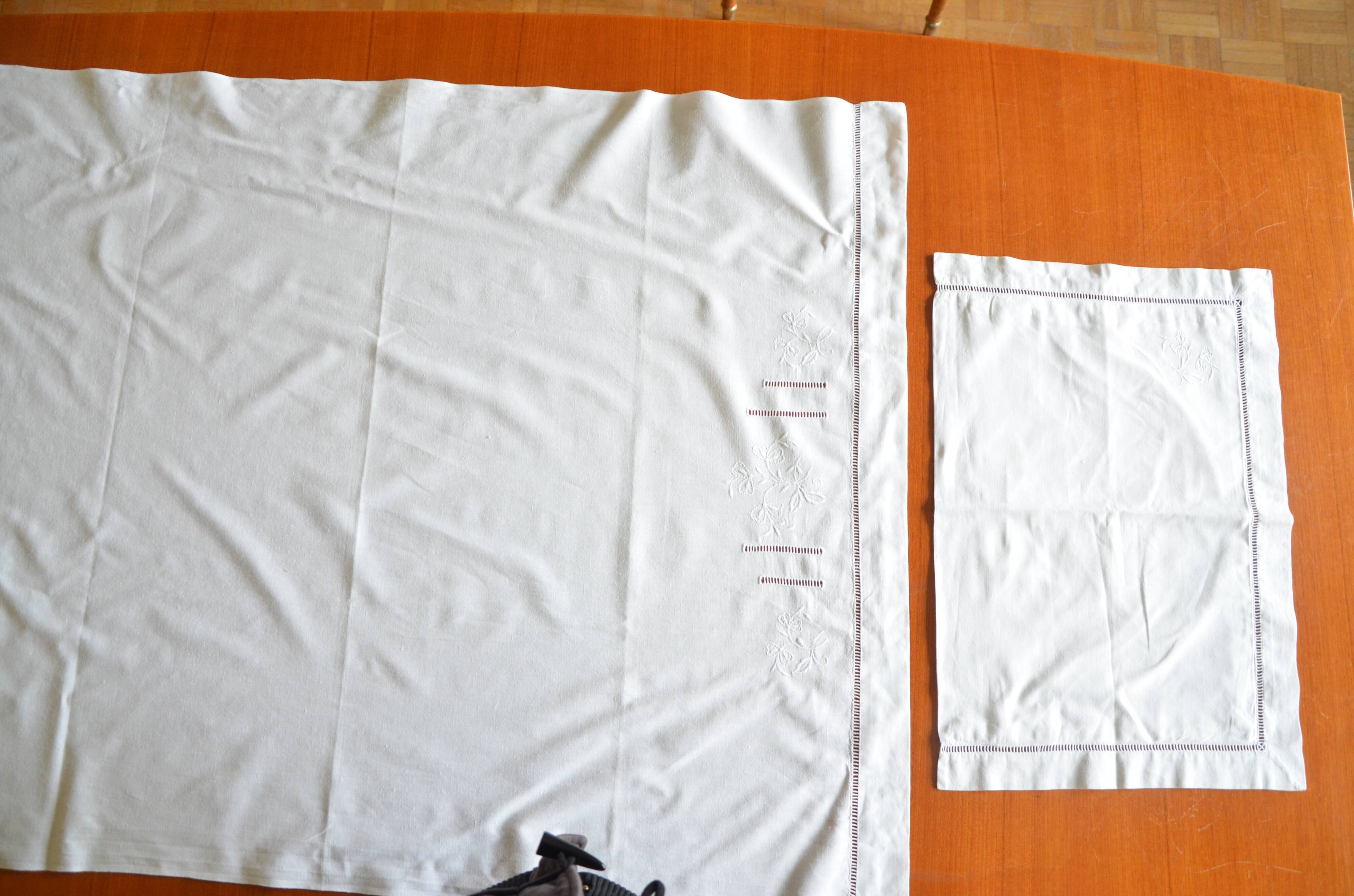 Embroidered children's bedding set