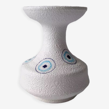 Vase en céramique blanc et bleu à relief italien