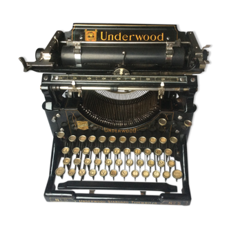 Old Underwood typewriter